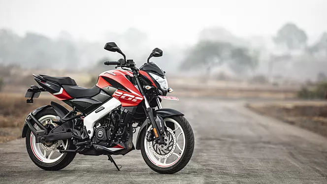 Bajaj Pulsar NS200 image